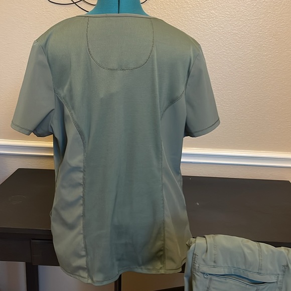 Infinity scrub set - Picture 3 of 8